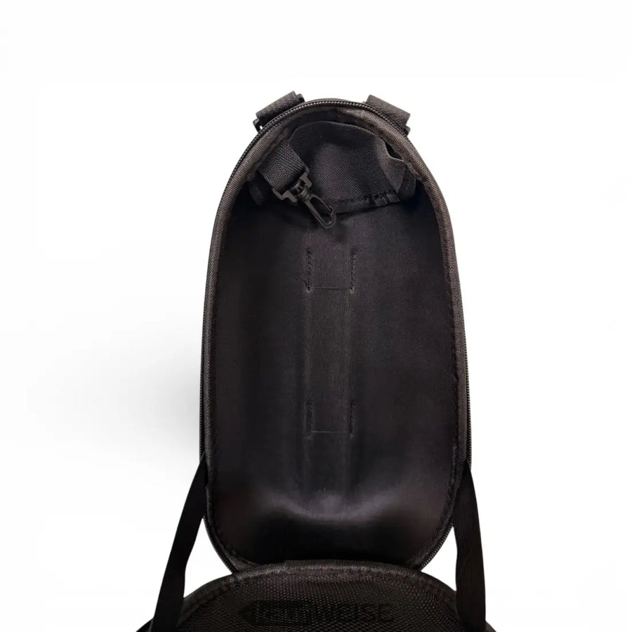 Durable and dirt-resistant
