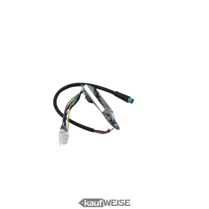 Schwarze und silberne Automobilverkabelung mit Steckern für Segway Ninebot Max G30P Armaturenbrett